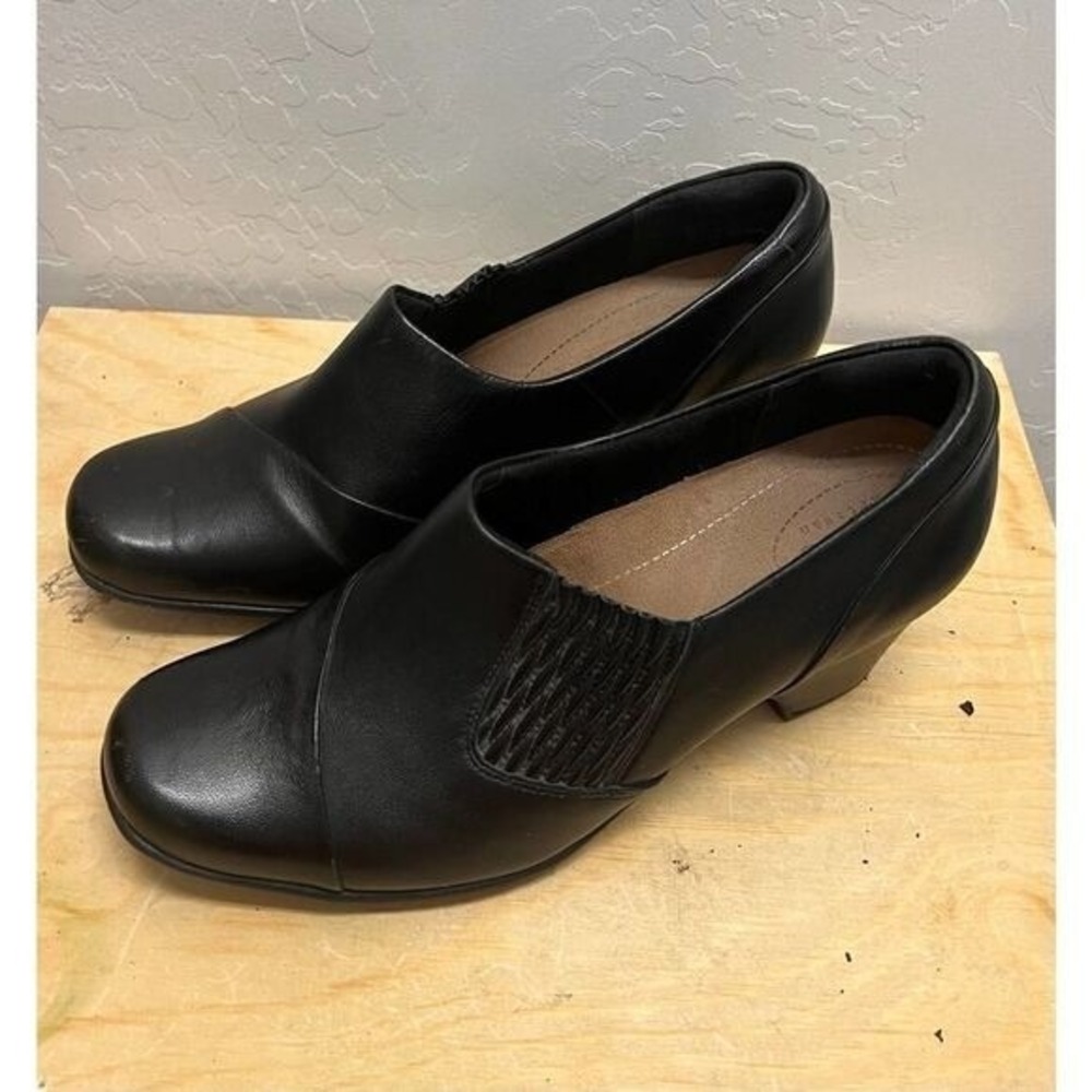 Clarks Black Leather Slip On Block Heel Shoes Women's Size 9W
